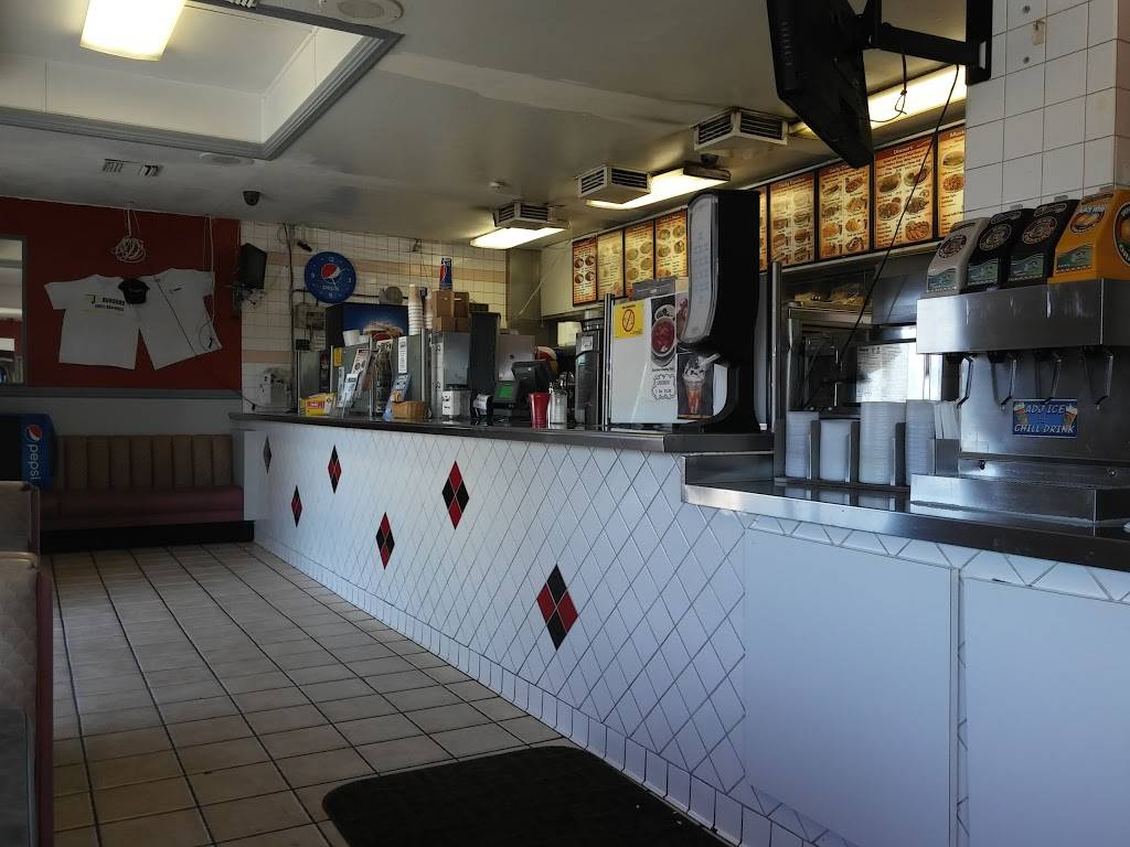 DJs Burgers | restaurant | 17116 E Ave O, Palmdale, CA 93591, USA | 6612649923 OR +1 661-264-9923