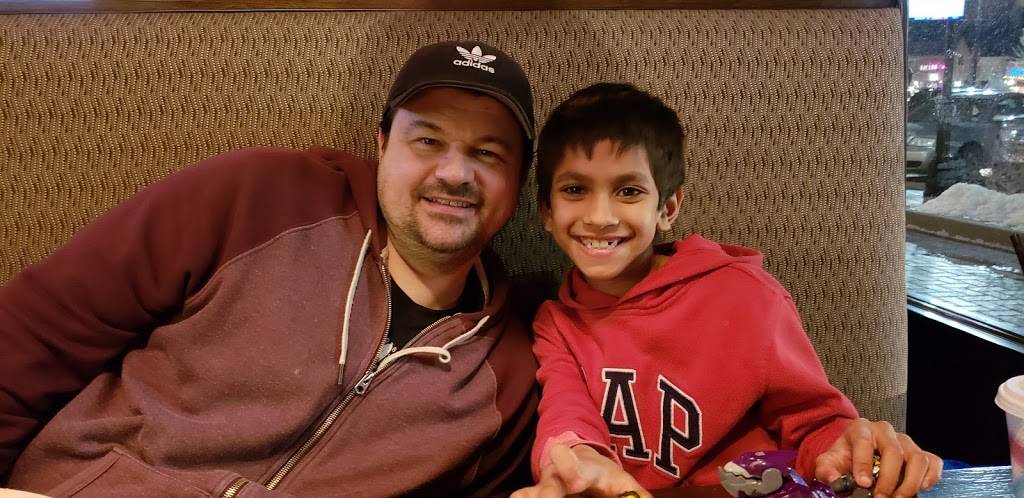 Georgios Pizza | restaurant | 100 W Higgins Rd, South Barrington, IL 60010, USA | 8478441988 OR +1 847-844-1988