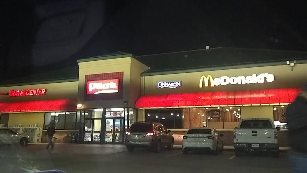 Pilot Travel Center | restaurant | 2400 Alliance Gateway Fwy, Fort Worth, TX 76177, USA | 8173375324 OR +1 817-337-5324