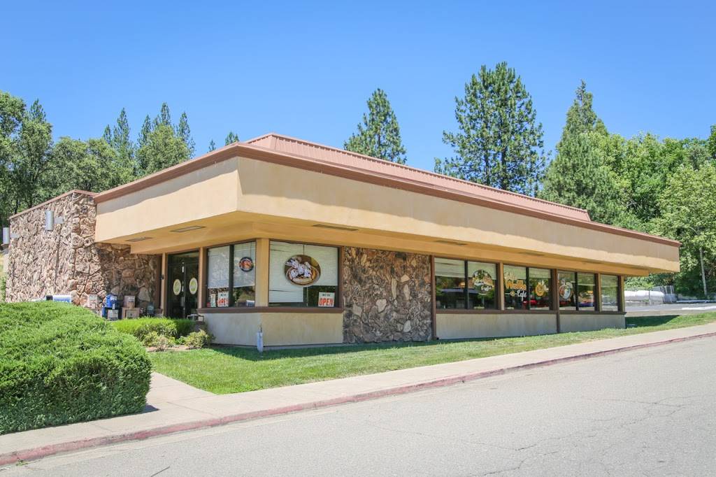 Golden Waffle Cafe | restaurant | 1449 Broadway, Placerville, CA 95667, USA | 5306429322 OR +1 530-642-9322