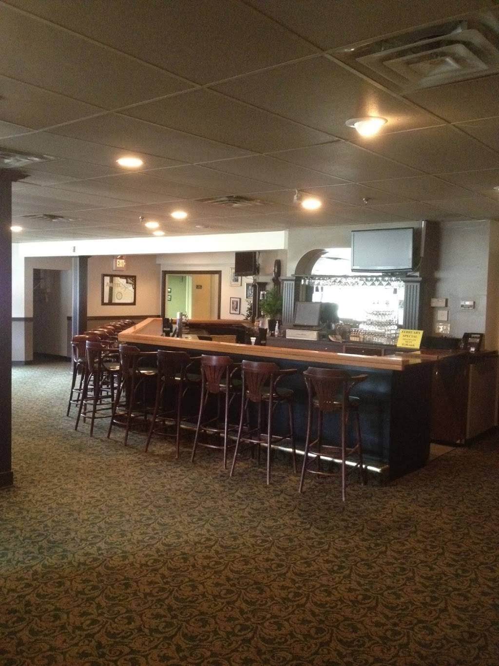 Traditions Bar and Grill | restaurant | 500 Schooleys Mountain Rd, Hackettstown, NJ 07840, USA | 9089790366 OR +1 908-979-0366