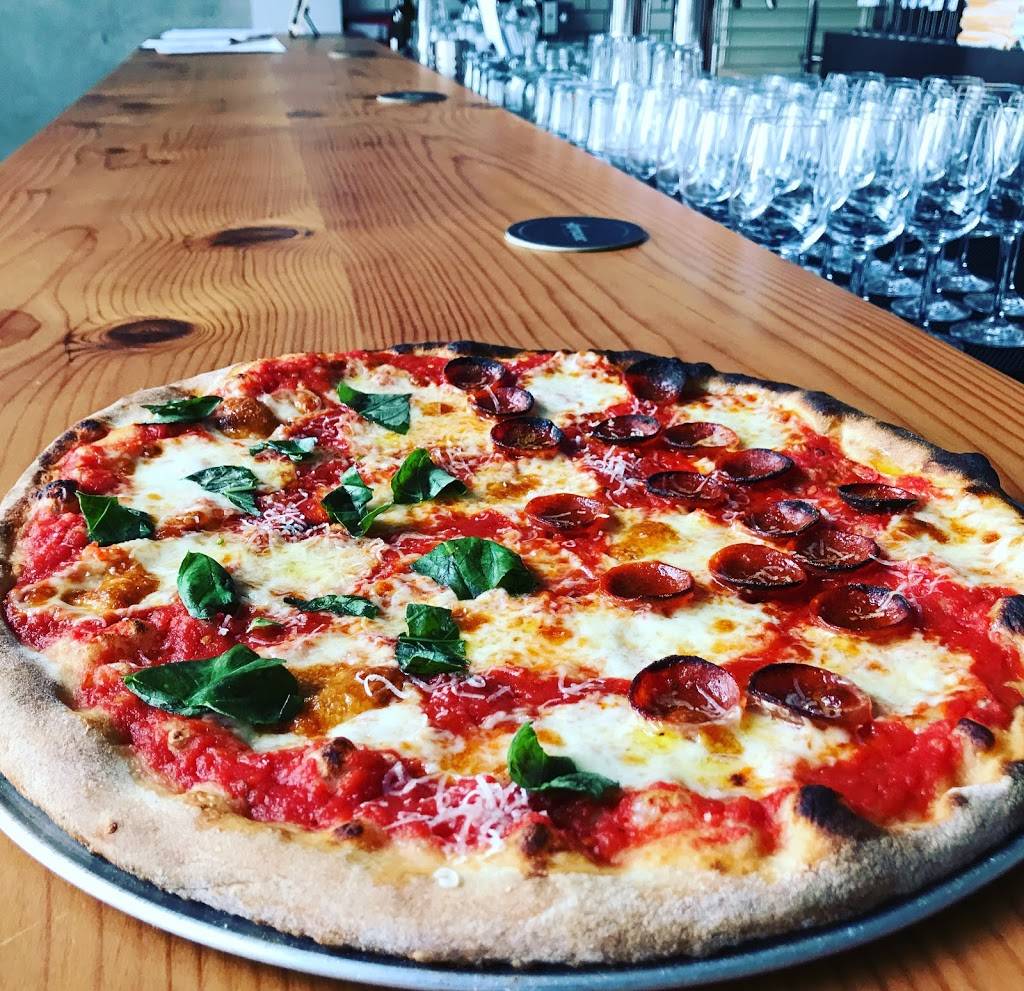 Caseys Pizza | restaurant | 1170 4th St, San Francisco, CA 94158, USA | 4158142482 OR +1 415-814-2482