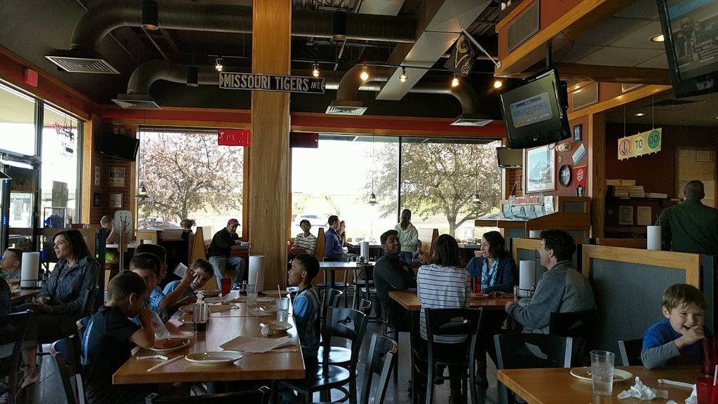 Pizza Hut | meal takeaway | 3793 New Town Blvd, St Charles, MO 63301, USA | 6369252100 OR +1 636-925-2100