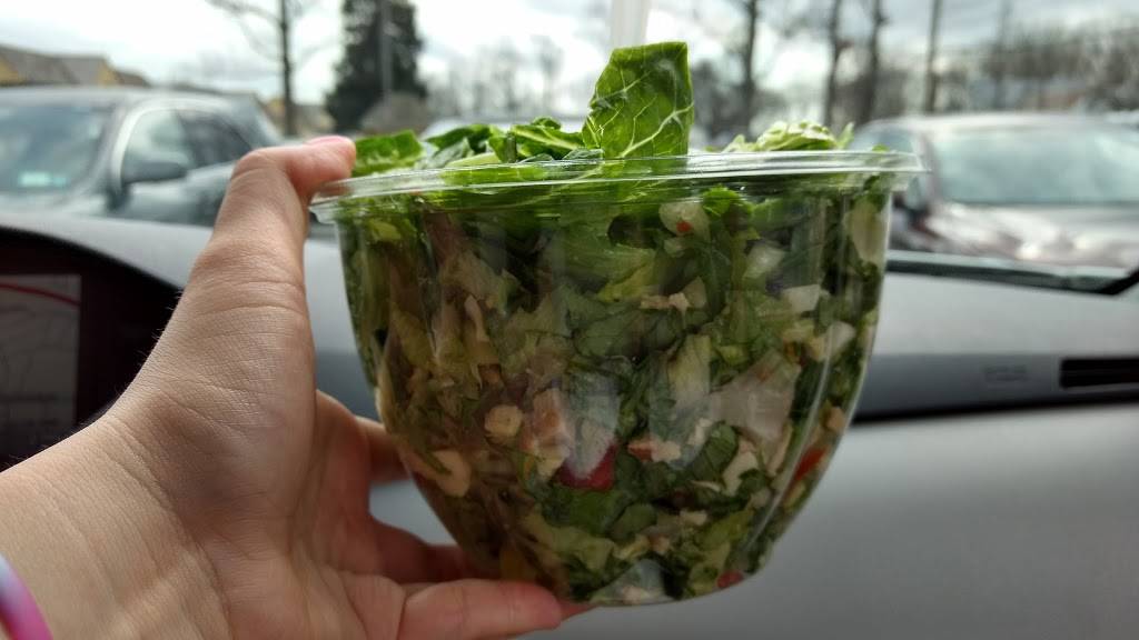 Chopt Creative Salad Co. | restaurant | 10307 Old Georgetown Rd, Bethesda, MD 20814, USA | 2407529942 OR +1 240-752-9942