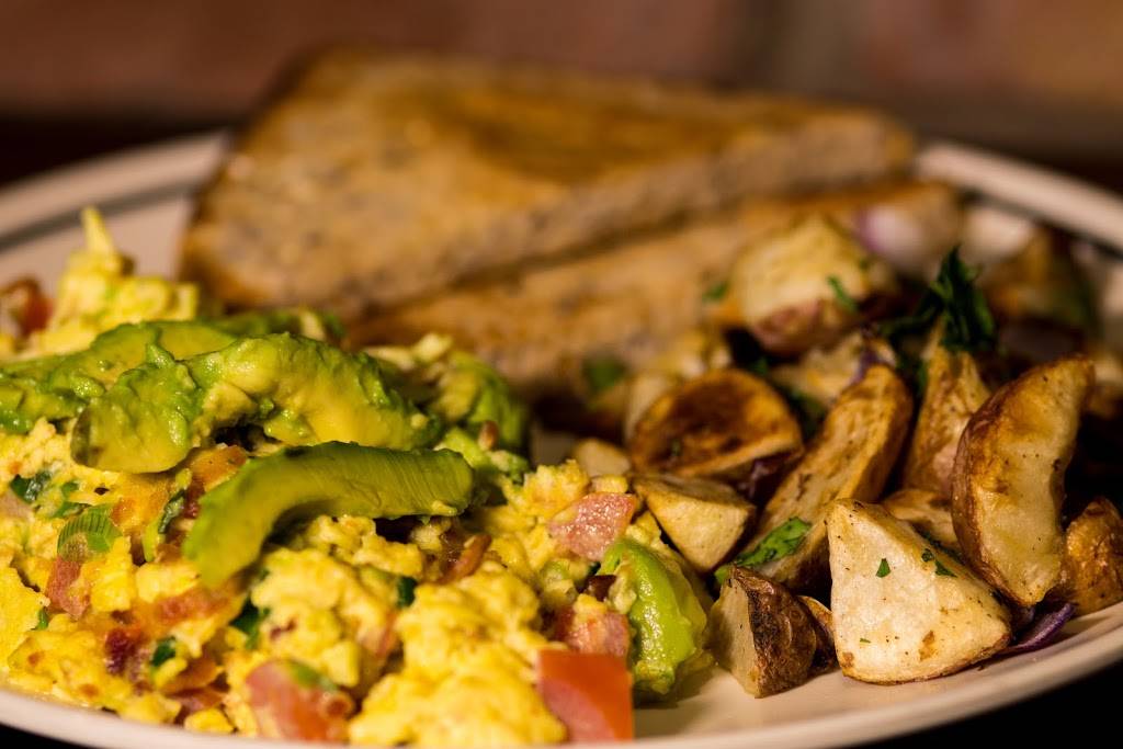 Corner Bakery Cafe | bakery | 5617 Paseo Del Norte #110, Carlsbad, CA 92008, USA | 7604443105 OR +1 760-444-3105