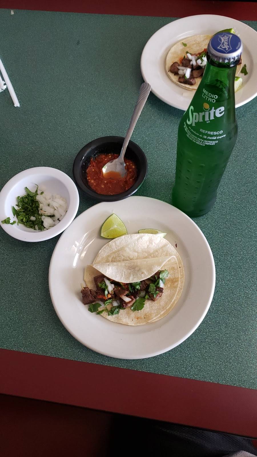 Aztecas Restaurant | restaurant | 613 N Austin Ave, Denison, TX 75020, USA | 9034620264 OR +1 903-462-0264