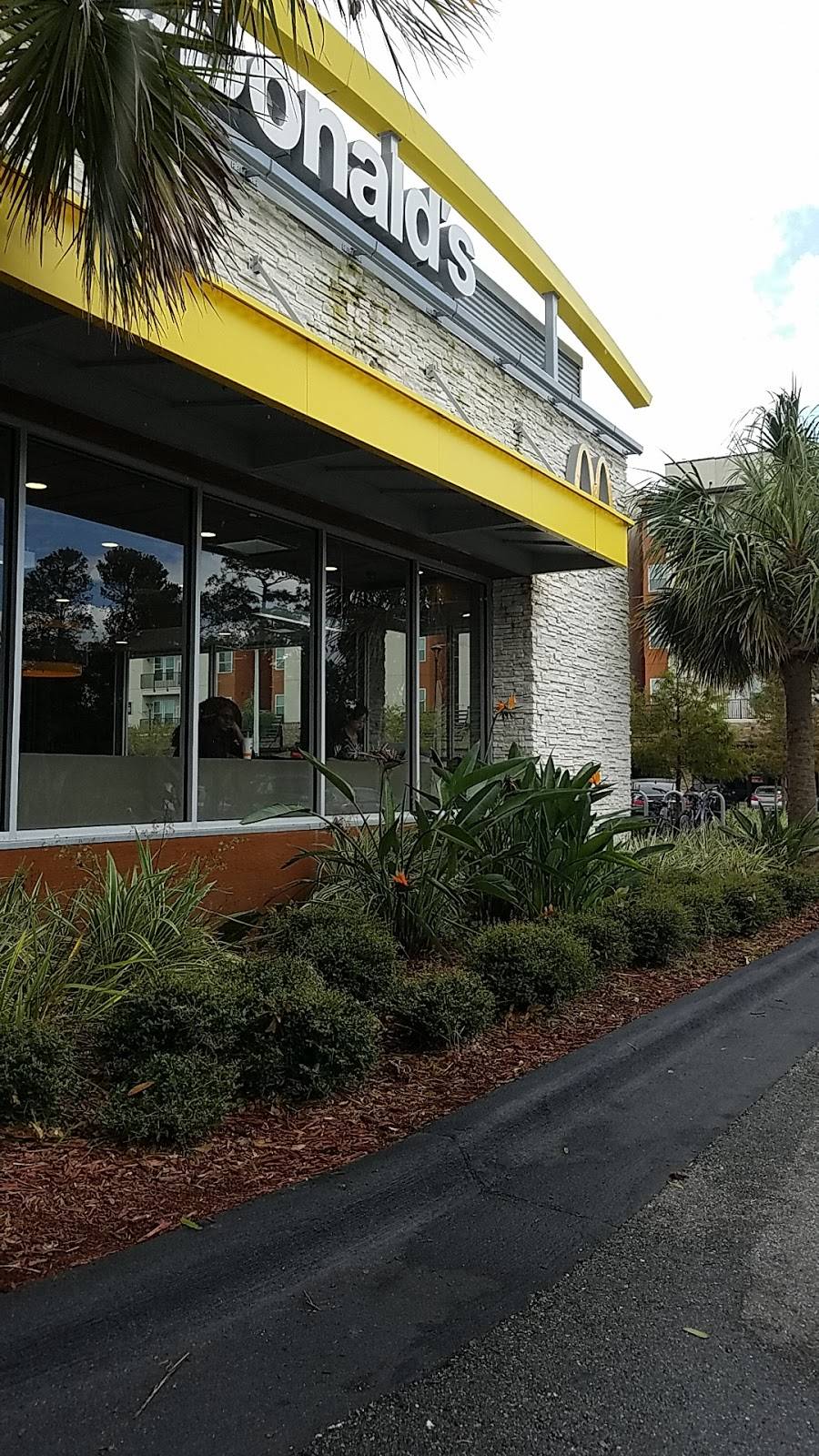 McDonalds | cafe | 4294 N Alafaya Trail, Orlando, FL 32817, USA | 4076580579 OR +1 407-658-0579