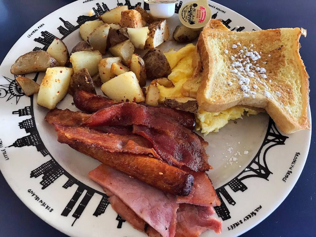 Breezy Corners Freelton | restaurant | 1480 ON-6, Hamilton, ON L8N 2Z7, Canada | 9056591556 OR +1 905-659-1556