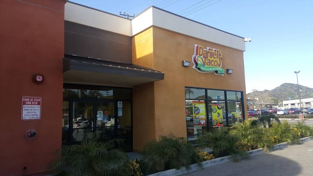 Daniels Tacos | restaurant | 8905 Glenoaks Blvd, Sun Valley, CA 91352, USA | 8187677250 OR +1 818-767-7250