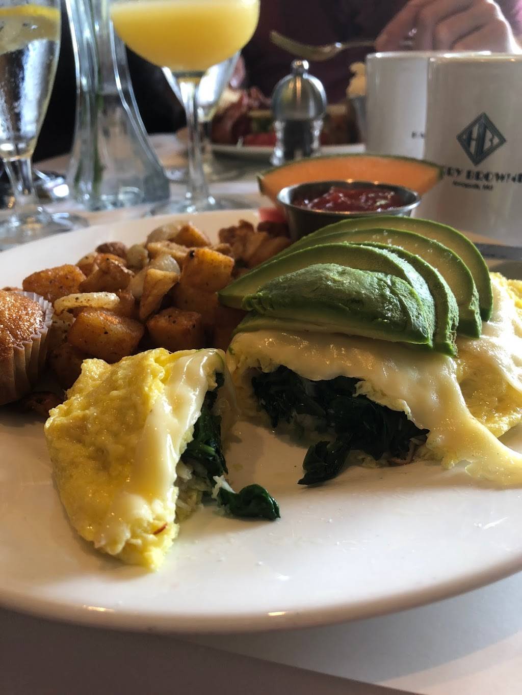 Harry Brownes Restaurant | restaurant | 66 State Cir, Annapolis, MD 21401, USA | 4102634332 OR +1 410-263-4332