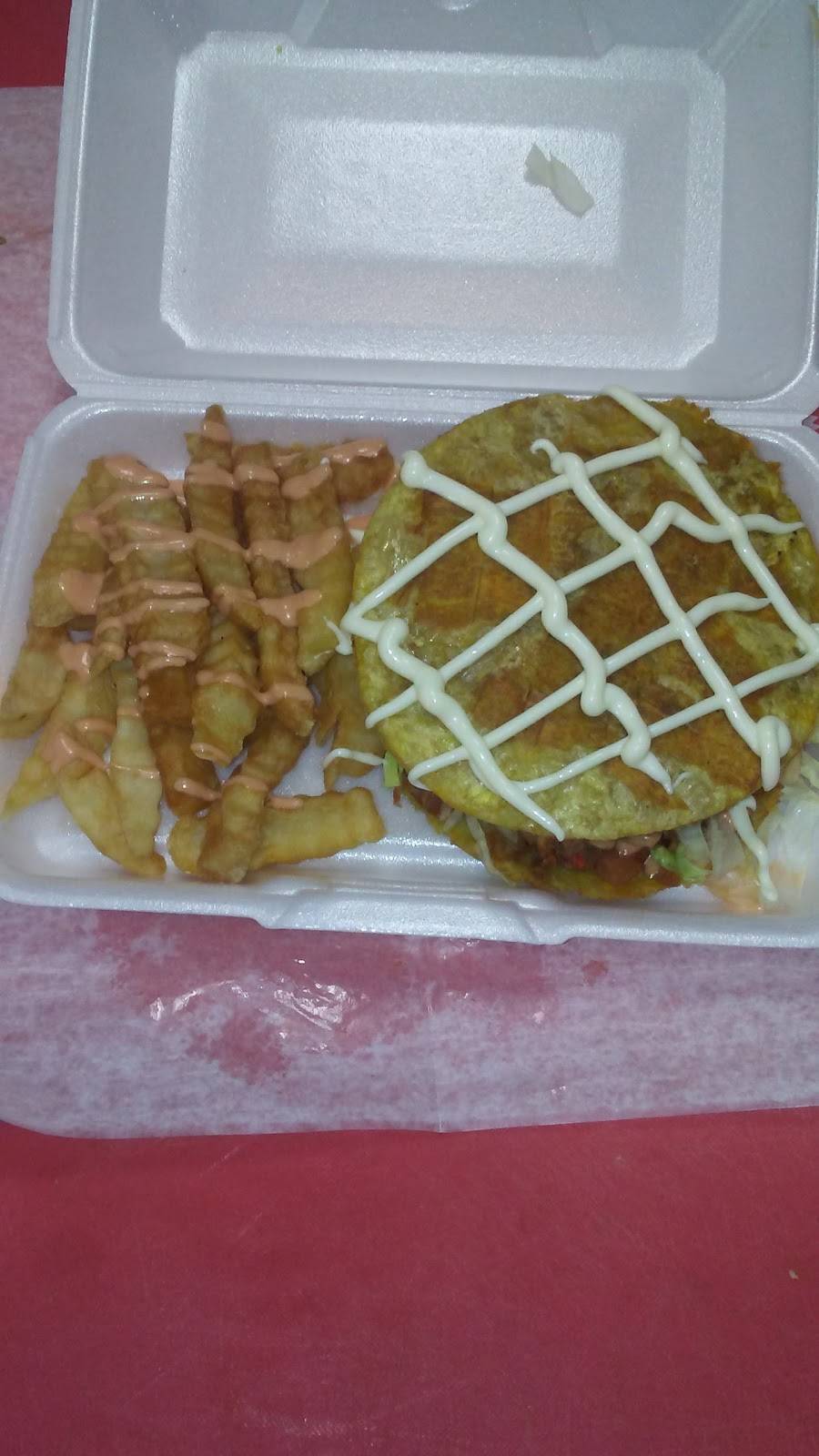 Empanadas Monumental | restaurant | 3772 Broadway, New York, NY 10032, USA | 6465592502 OR +1 646-559-2502