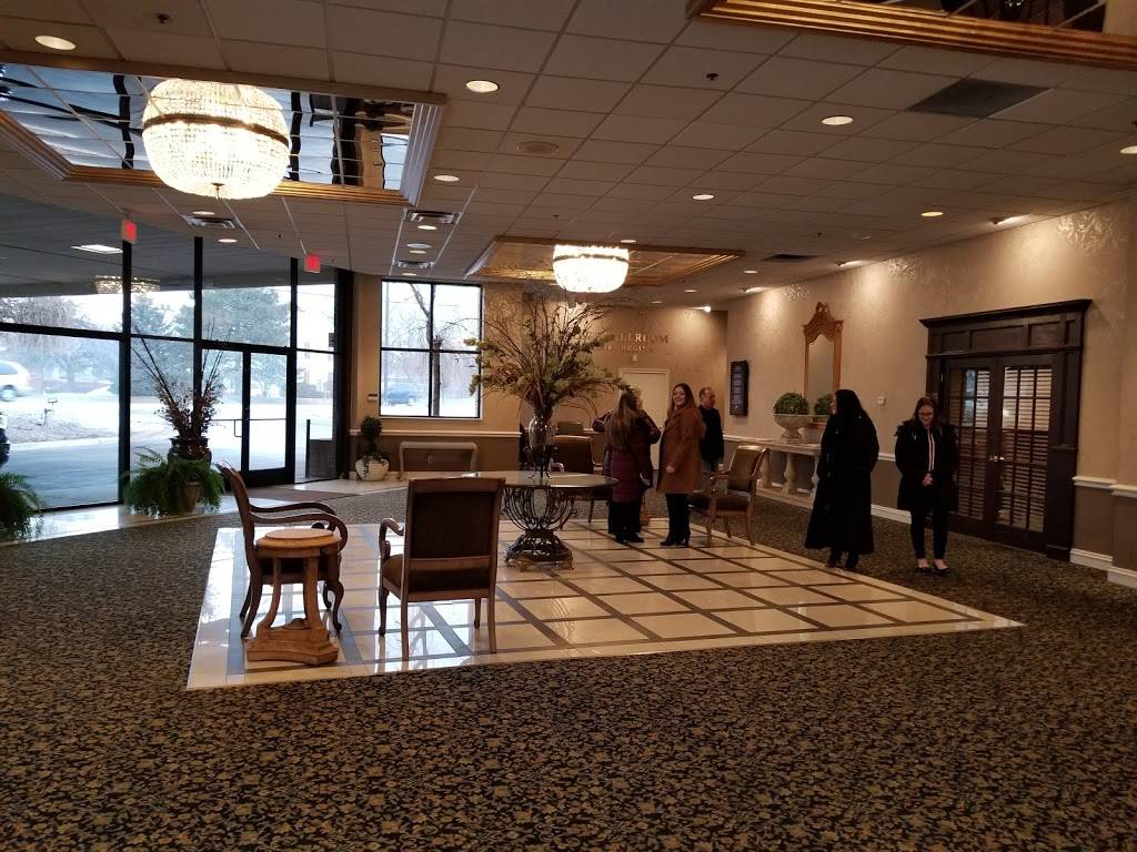 Fern Hill Golf Club | restaurant | 17600 Clinton River Rd, Clinton Twp, MI 48038, USA | 5862864700 OR +1 586-286-4700