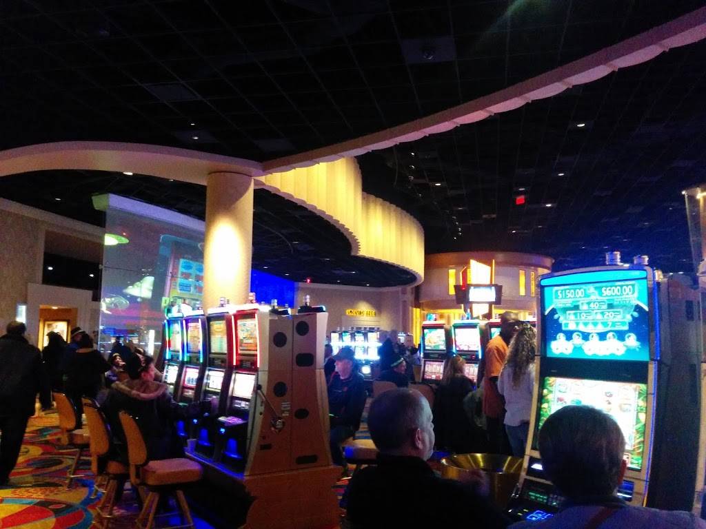 Hollywood Casino Columbus | restaurant | 200 Georgesville Rd, Columbus, OH 43228, USA | 6143083333 OR +1 614-308-3333