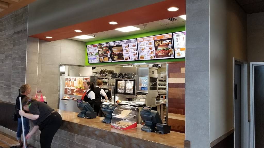 Burger King | restaurant | 4563 FL-48, Okahumpka, FL 34762, USA | 3524604444 OR +1 352-460-4444