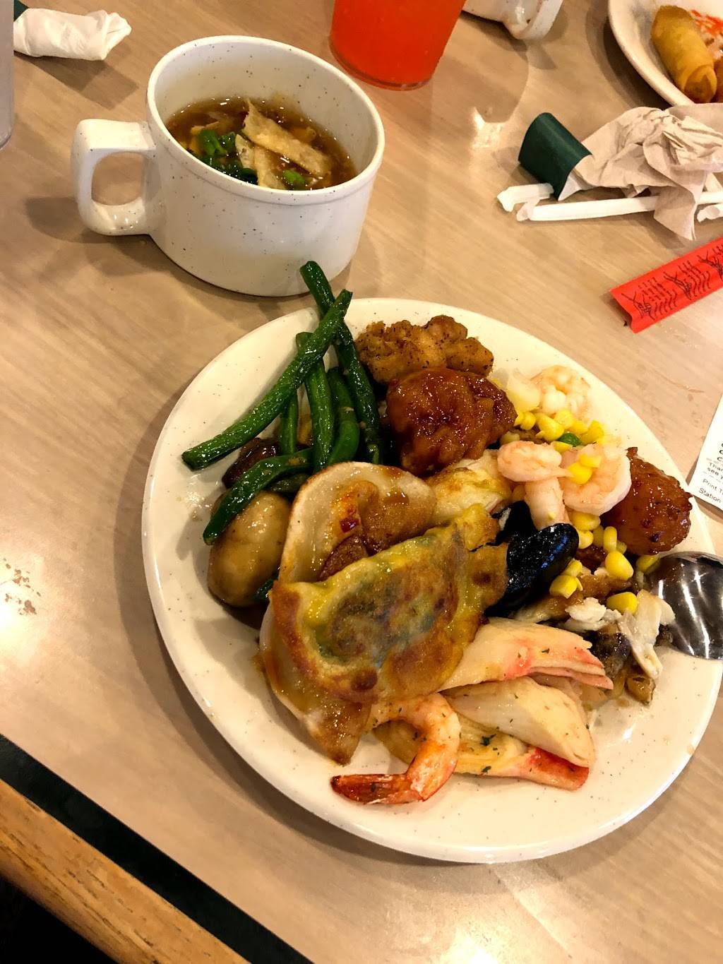 United Buffet | restaurant | 4640 Roosevelt Blvd, Philadelphia, PA 19124, USA | 2159047879 OR +1 215-904-7879