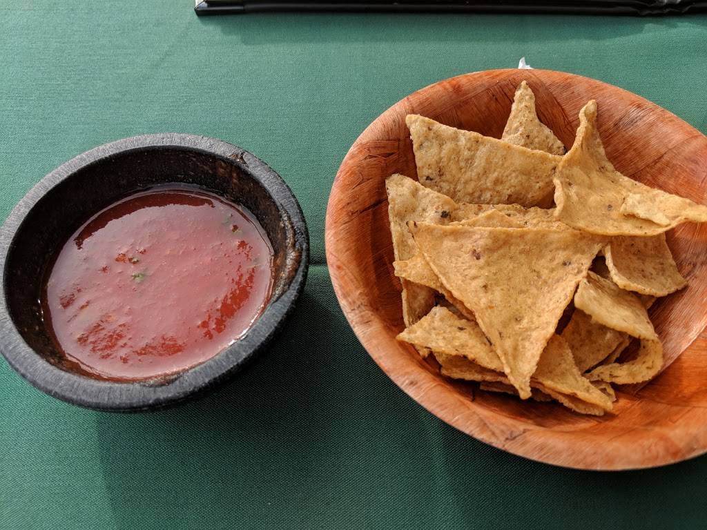 La Tapatia | restaurant | 340 W Grand Ave, Escondido, CA 92025, USA | 7607478282 OR +1 760-747-8282