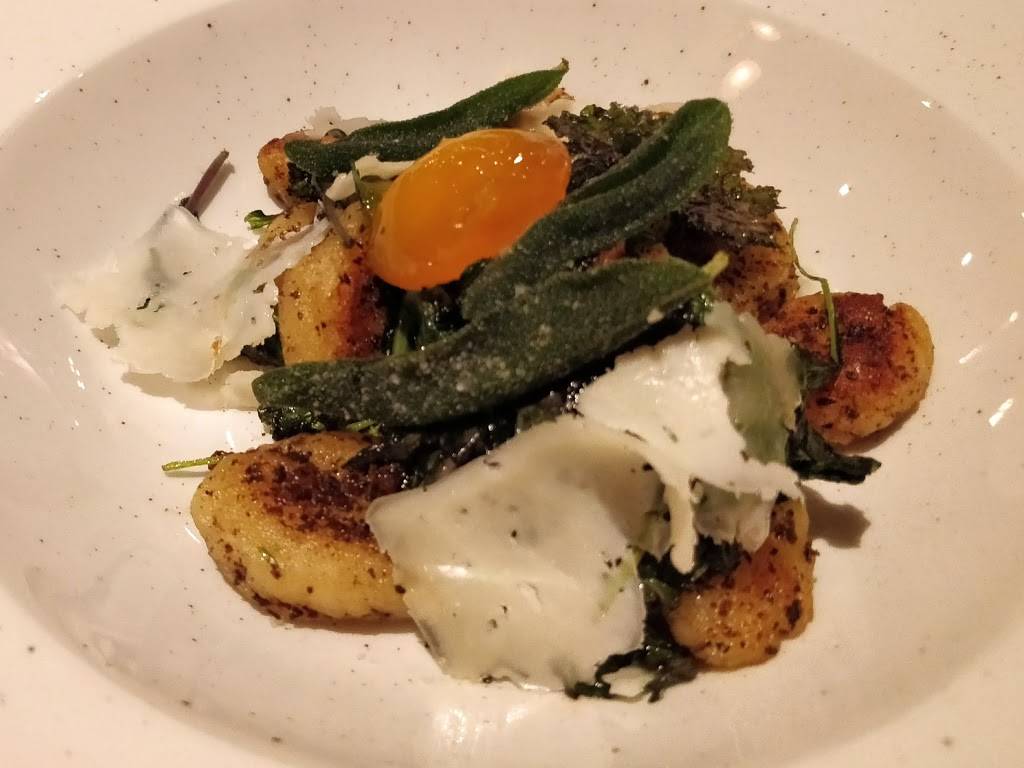 Highview Food & Drink | restaurant | 166 High St, Southampton, ON N0H 2L0, Canada | 5194834003 OR +1 519-483-4003