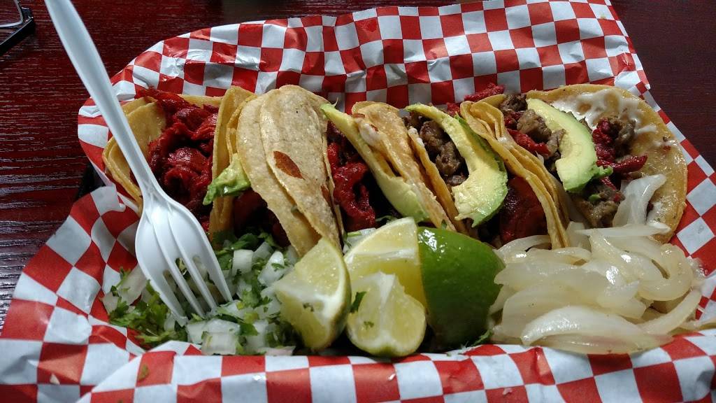Fitos Tacos De Trompo | restaurant | 1955 TX-121 BUS #100, Lewisville, TX 75056, USA | 2149814551 OR +1 214-981-4551