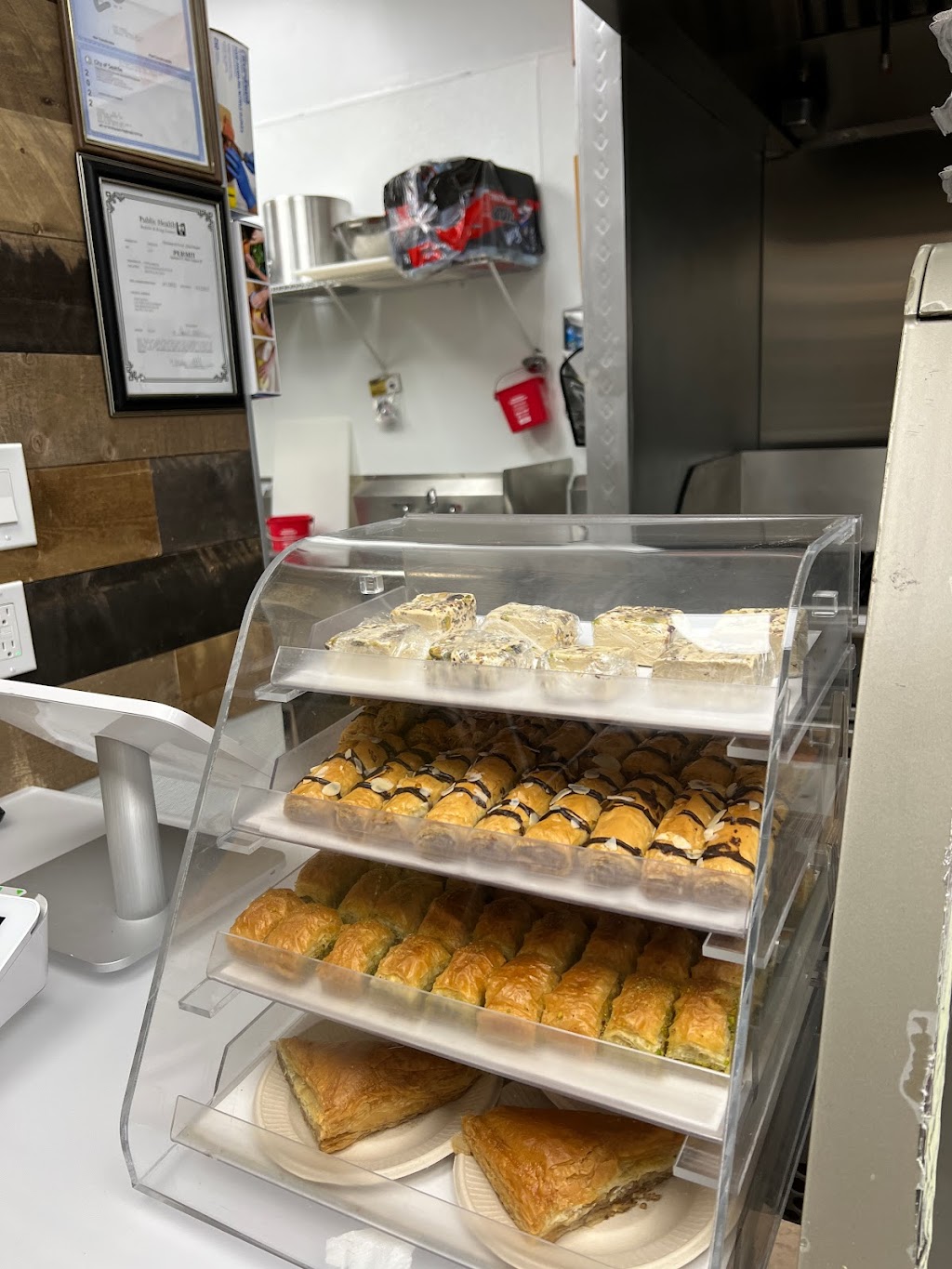 Gyro SABABA | restaurant | 2100 N Northgate Way suite E, Seattle, WA 98133, USA | 2063677000 OR +1 206-367-7000