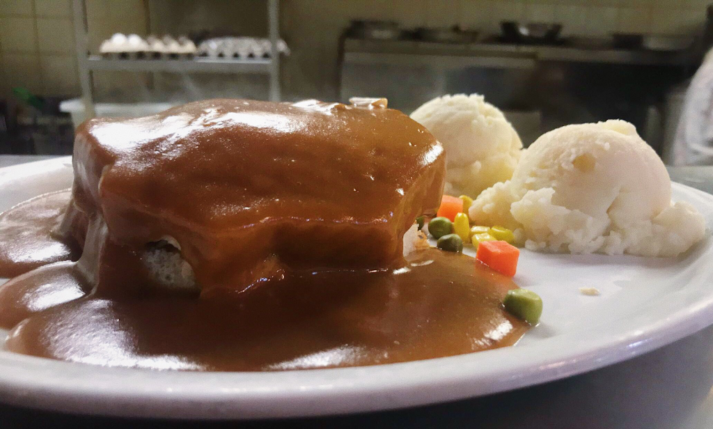 Dynasty Cafe & Bar | restaurant | 550 Montreal Rd, Ottawa, ON K1K 0V1, Canada | 6137446934 OR +1 613-744-6934