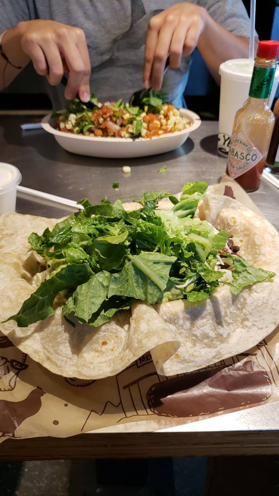 Chipotle Mexican Grill | restaurant | 2110 S University Dr, Davie, FL 33324, USA | 9544007464 OR +1 954-400-7464