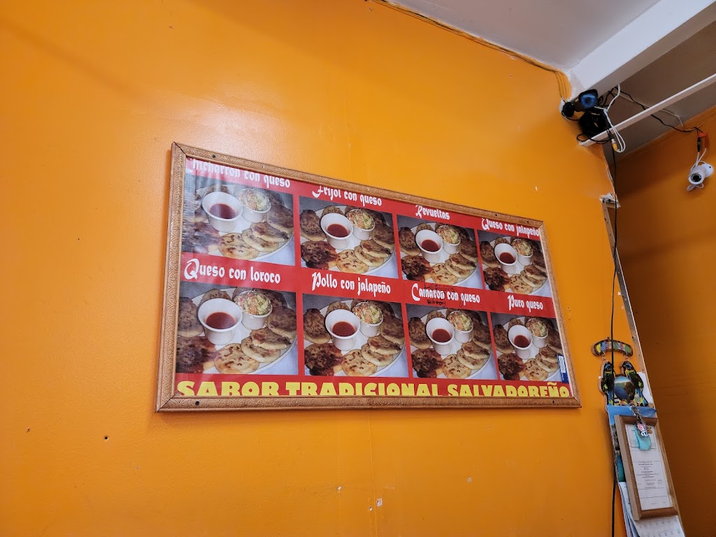 Panaderia Guatemalteca Cannan | restaurant | 808 E Wyatt Earp Blvd, Dodge City, KS 67801, USA | 6202275431 OR +1 620-227-5431