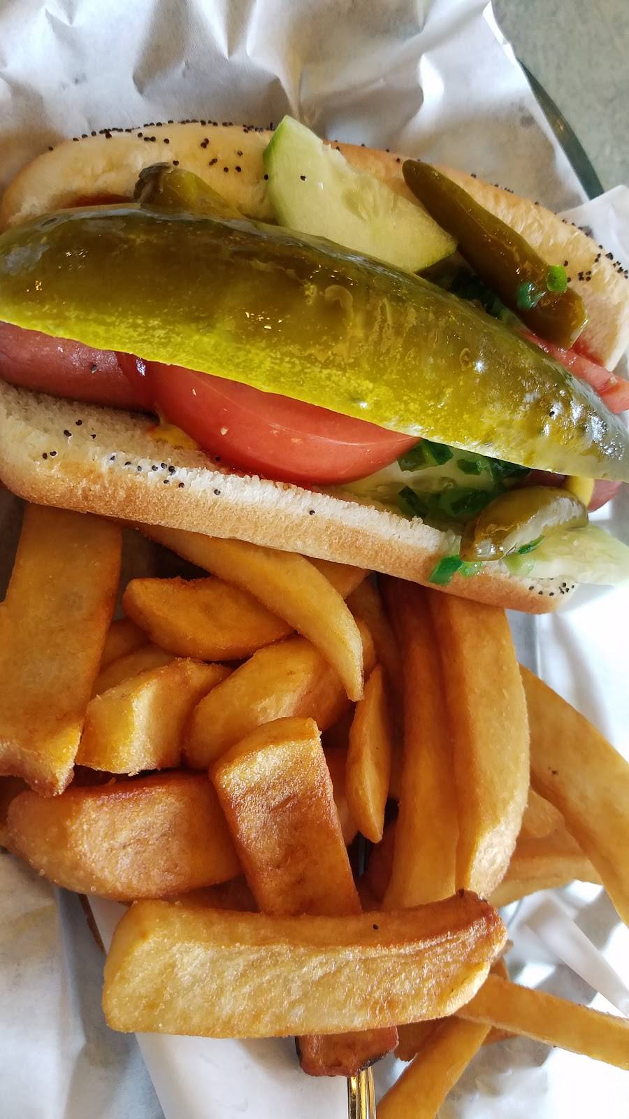 Falcos Pizza | restaurant | 16W561 S Frontage Rd, Burr Ridge, IL 60527, USA | 6306544644 OR +1 630-654-4644