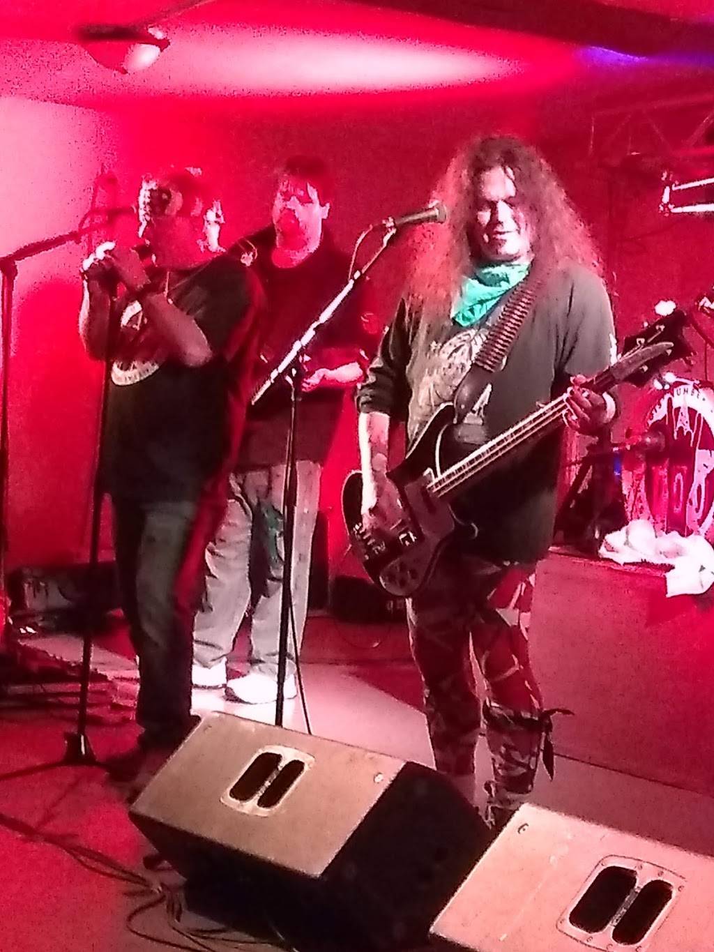 Dueling Leos | restaurant | 504 S Adams St, Burlington, IA 52601, USA | 3192089144 OR +1 319-208-9144