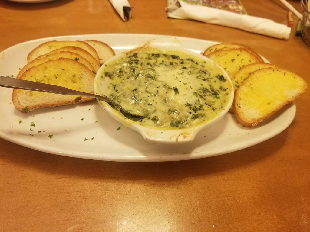 Olive Garden Italian Restaurant | meal takeaway | 1870 Joe Battle Blvd, El Paso, TX 79936, USA | 9158578580 OR +1 915-857-8580