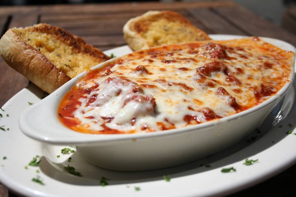 Selmas Chicago Pizzeria & Tap Room San Juan | restaurant | 31781 Camino Capistrano #201, San Juan Capistrano, CA 92675, USA | 9494293599 OR +1 949-429-3599