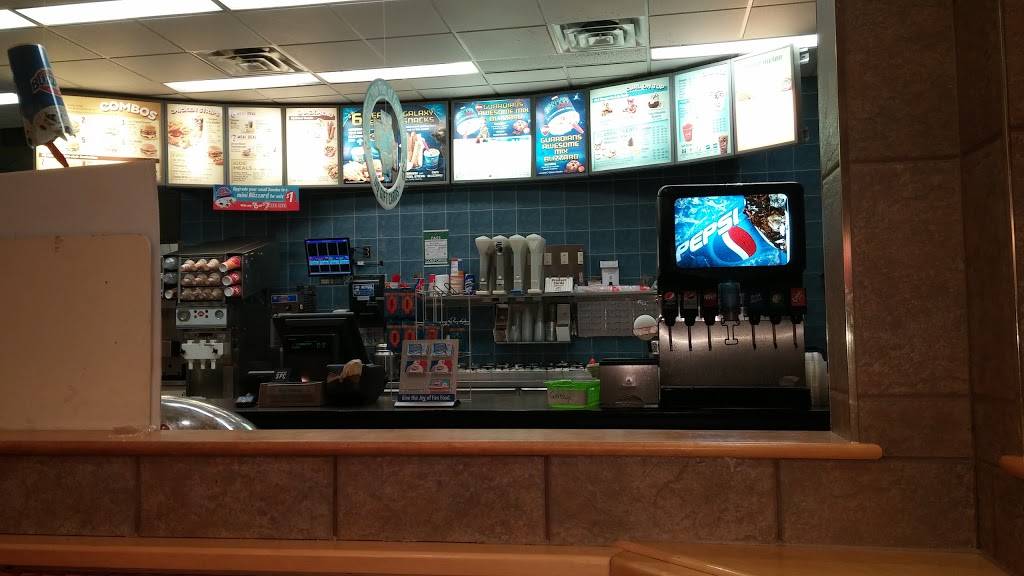 Dairy Queen Grill & Chill | restaurant | 582 Main St S, Alexandria, ON K0C 1A0, Canada | 6135253351 OR +1 613-525-3351