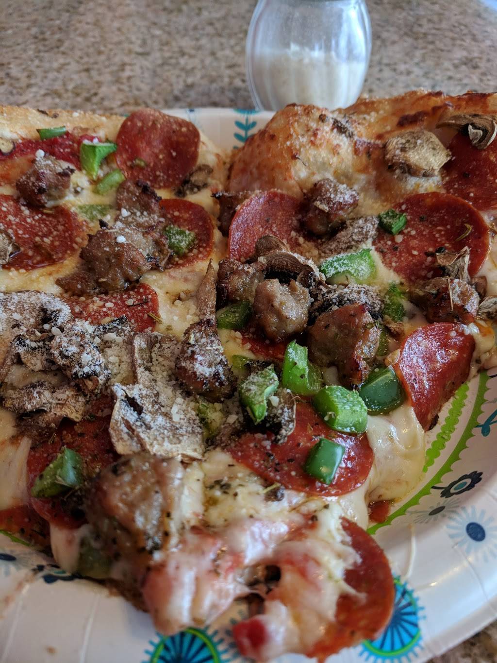 Greek Tonys Pizza | restaurant | west, 1401, W Sherman Blvd, Muskegon, MI 49441, USA | 2317555050 OR +1 231-755-5050