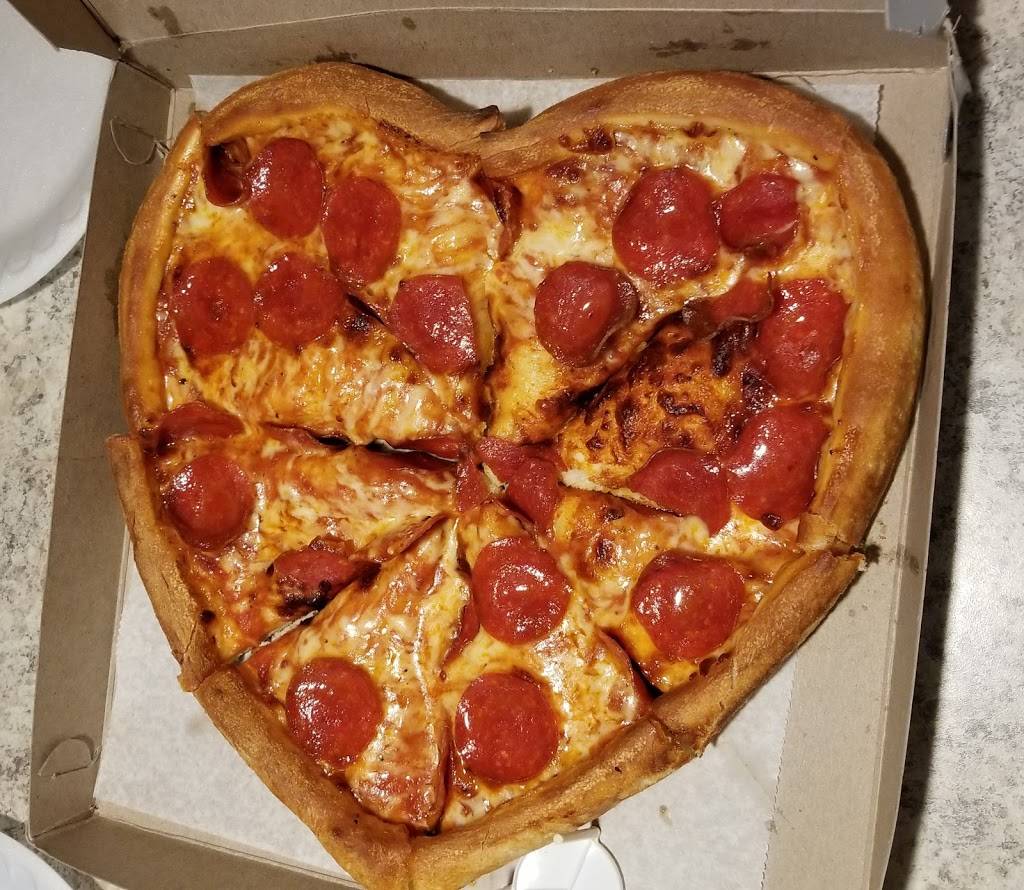 Roccos Pizza Shop | restaurant | 1053 Portage Trail, Cuyahoga Falls, OH 44221, USA | 3309283344 OR +1 330-928-3344