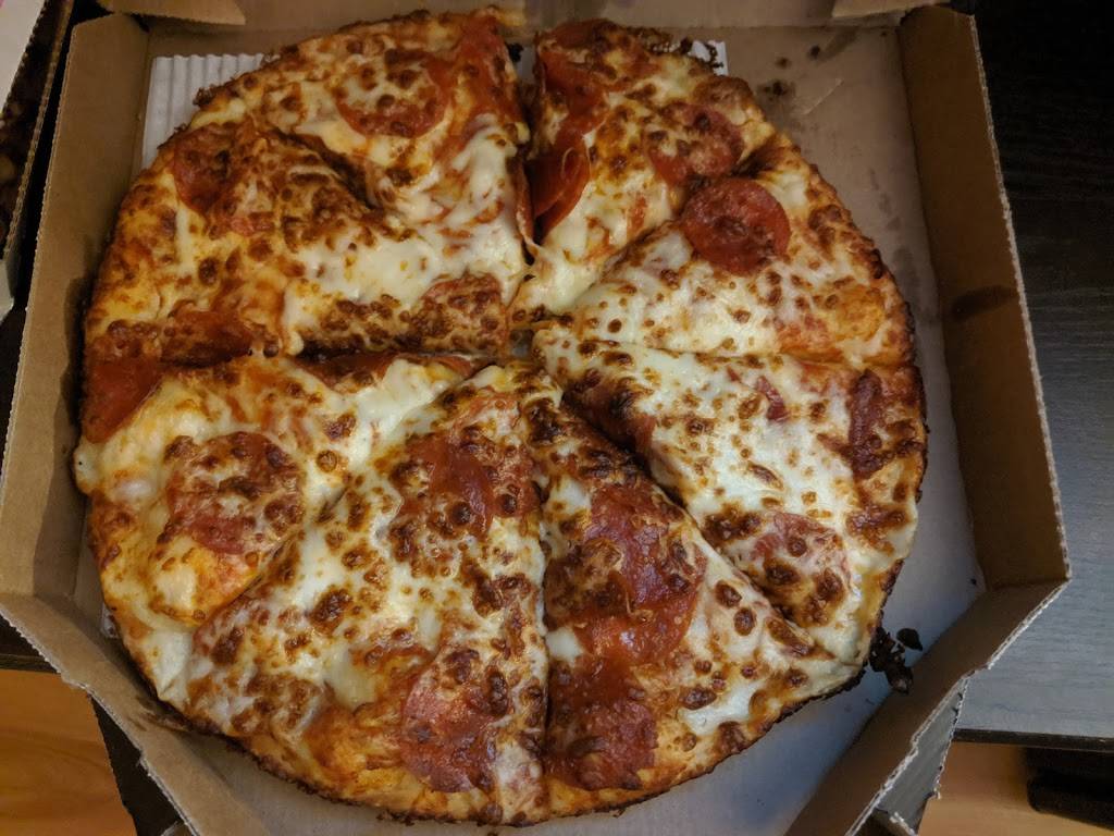 Dominos Pizza | meal delivery | 6 Natchez Trace Dr, Lexington, TN 38351, USA | 7319682030 OR +1 731-968-2030