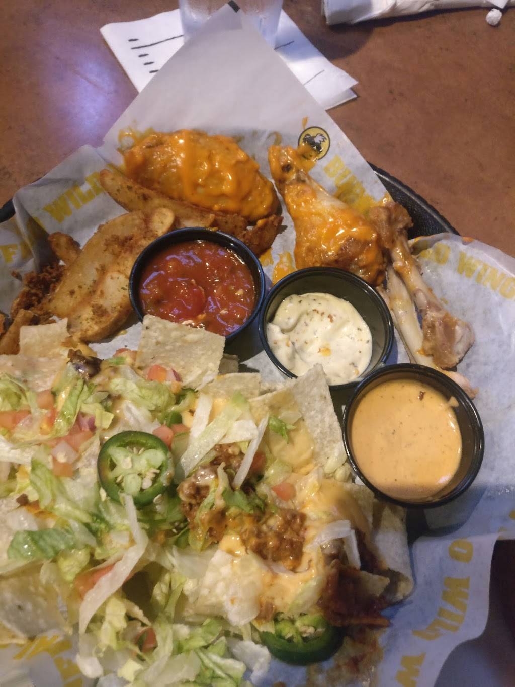 Buffalo Wild Wings | meal takeaway | 4280 S Hualapai Way #108, Las Vegas, NV 89147, USA | 7022513911 OR +1 702-251-3911