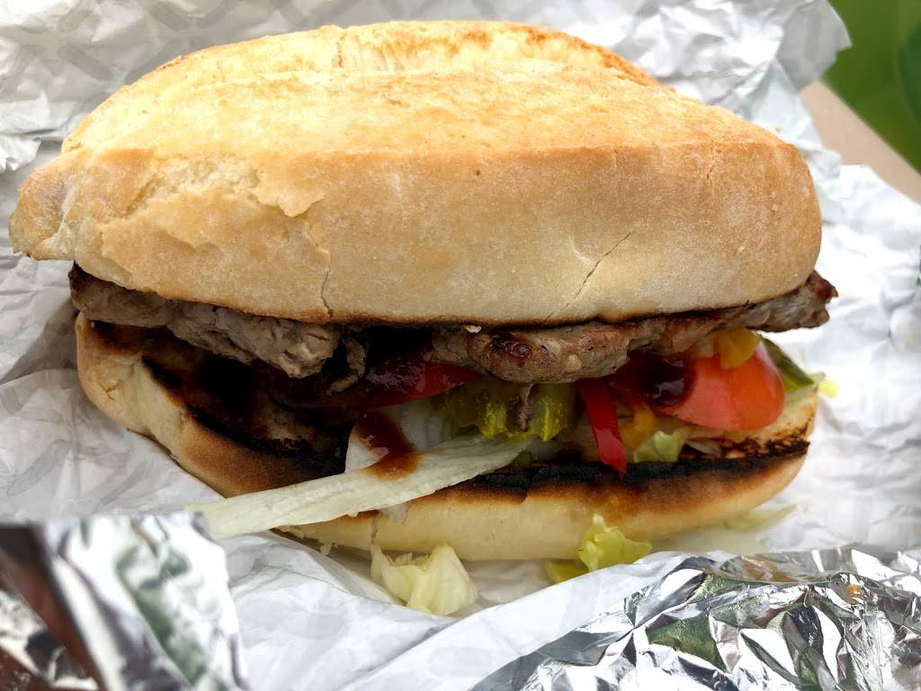 Burgers & Shakes Inc | restaurant | 5510 Limebank Rd, Gloucester, ON K1X 1C3, Canada | 6138224454 OR +1 613-822-4454