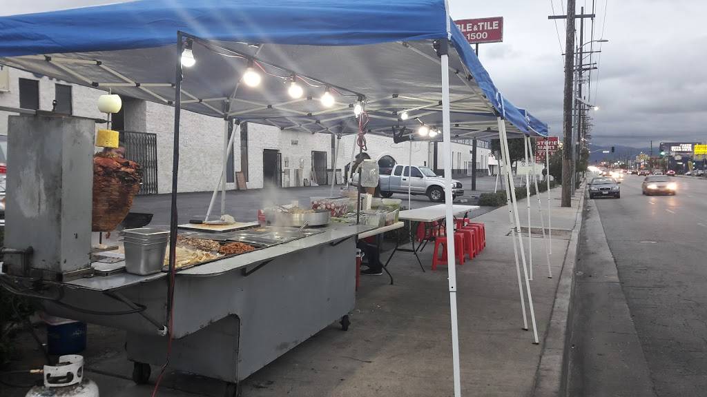 Tacos El Bebe | restaurant | 13449 Sherman Way, North Hollywood, CA 91605, USA | 2132357731 OR +1 213-235-7731