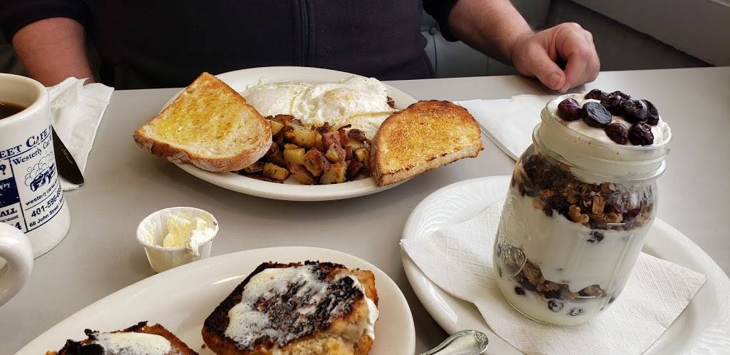 55 Beach Street Cafe | restaurant | 55 Beach St, Westerly, RI 02891, USA | 4015965515 OR +1 401-596-5515