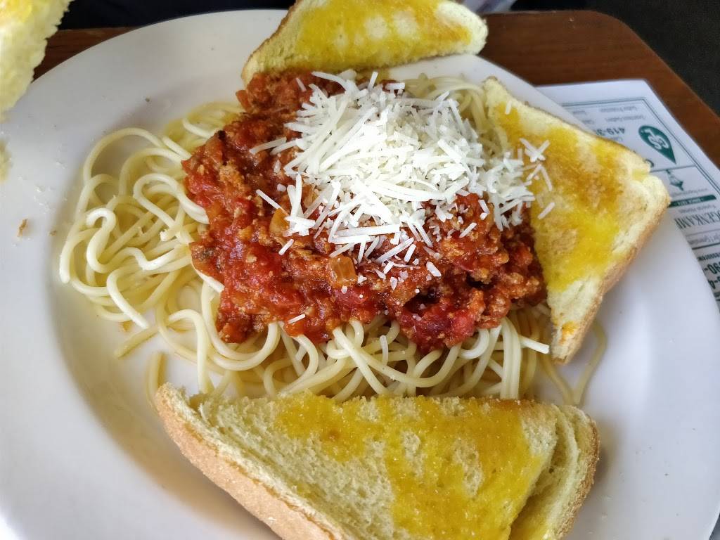 Pullman Bay Restaurant | restaurant | 117 Lake Shore Dr, Celina, OH 45822, USA | 4195861664 OR +1 419-586-1664