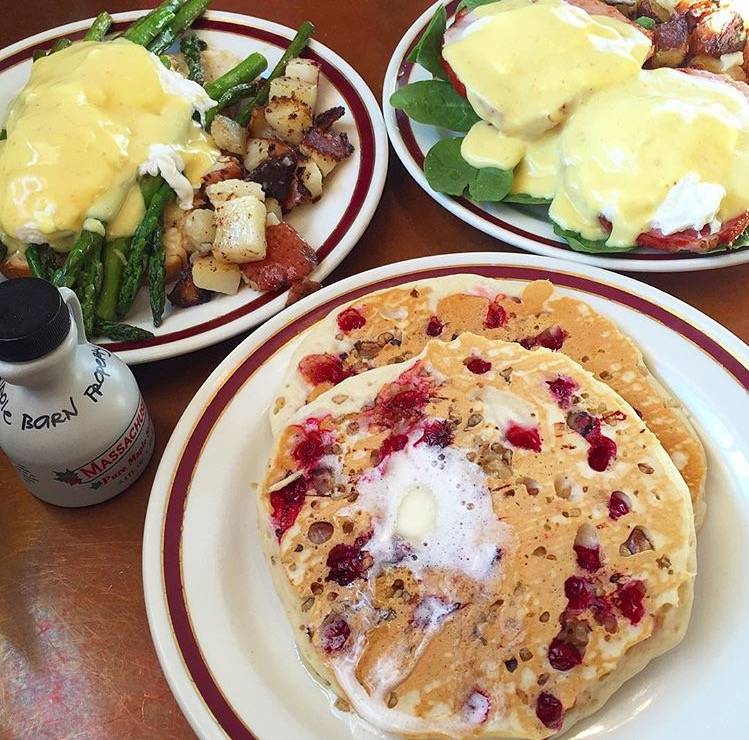 Apple Barn Cafe | restaurant | 52 Palmer Rd, Brimfield, MA 01010, USA | 4132454575 OR +1 413-245-4575