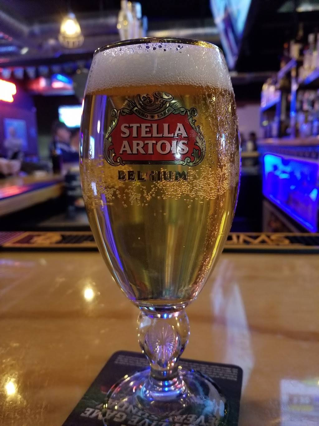 Aviators Pub & Grub | restaurant | 3002 Pershing Dr ste b, El Paso, TX 79903, USA | 9153077786 OR +1 915-307-7786