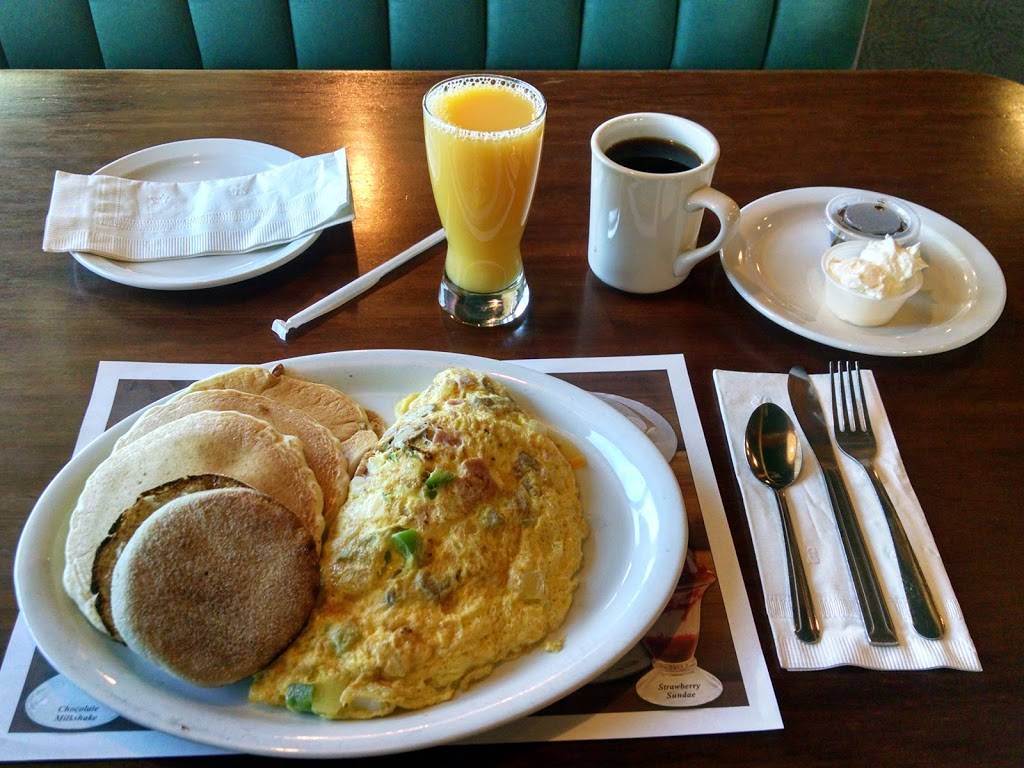 The Country Inn | restaurant | 51292 Romeo Plank Rd, Macomb, MI 48042, USA | 5867867599 OR +1 586-786-7599