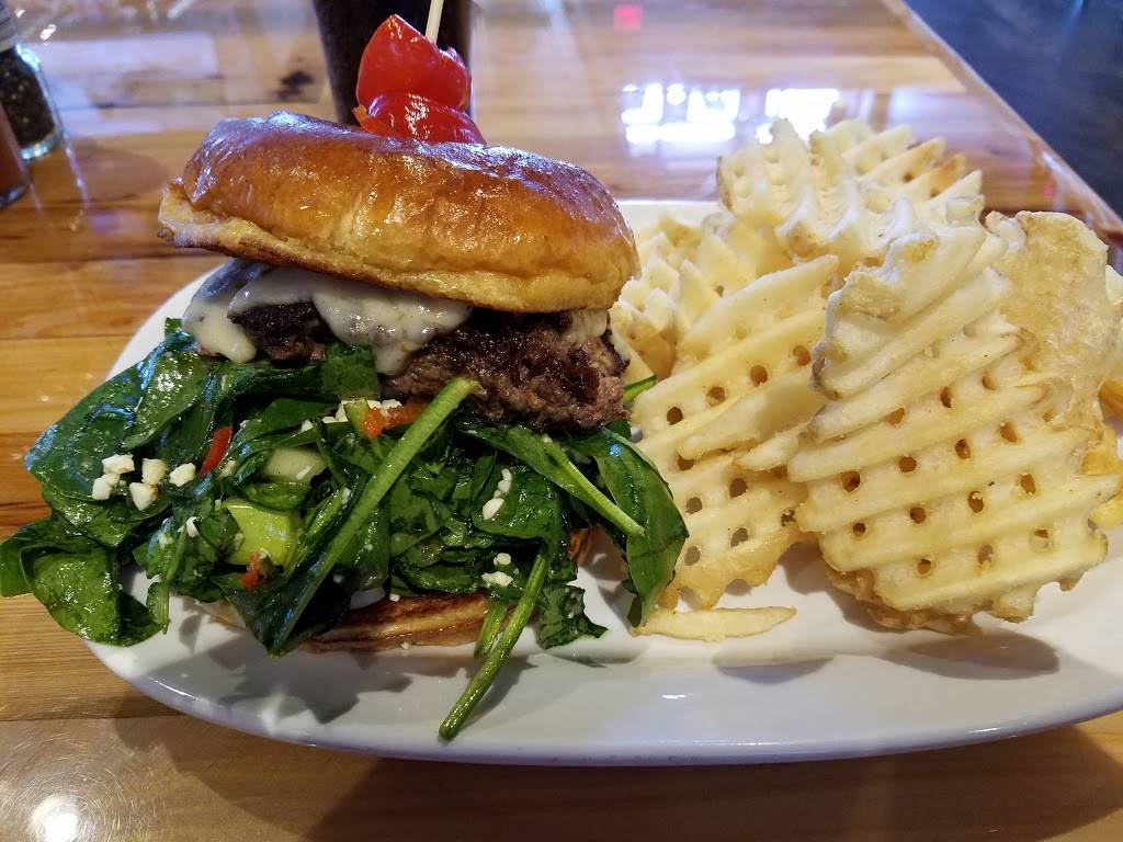 Walk-Ons Sports Bistreaux | restaurant | 69796 Stirling Blvd, Covington, LA 70433, USA | 9859002234 OR +1 985-900-2234