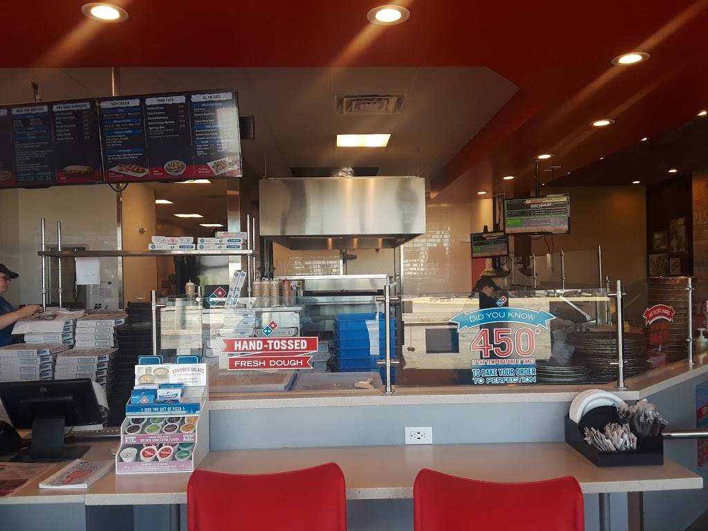 Dominos Pizza | meal delivery | 1435 N Mitchell St Ste A, Cadillac, MI 49601, USA | 2315779900 OR +1 231-577-9900