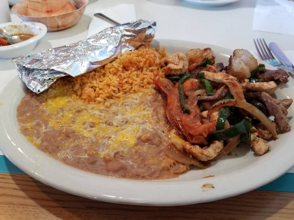 Totos Restaurant | restaurant | 31927 Hilltop Blvd, Running Springs, CA 92382, USA | 9098672469 OR +1 909-867-2469