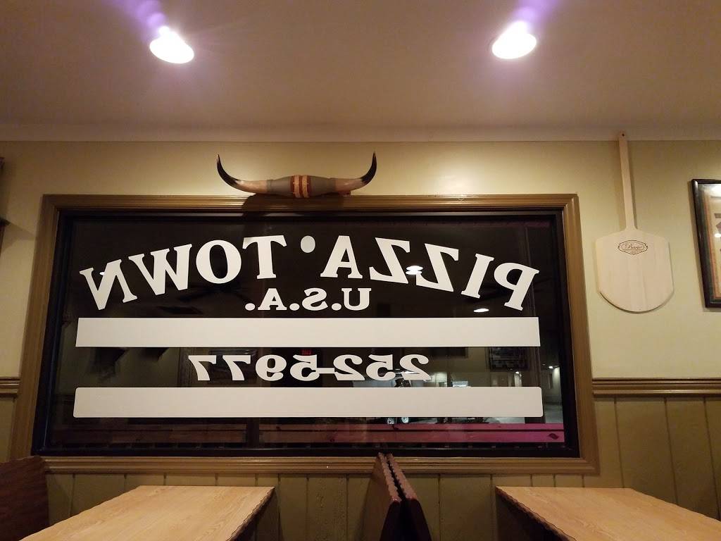 Pizza Town USA | restaurant | 50 W Maple St, East Prospect, PA 17317, USA | 7172525977 OR +1 717-252-5977