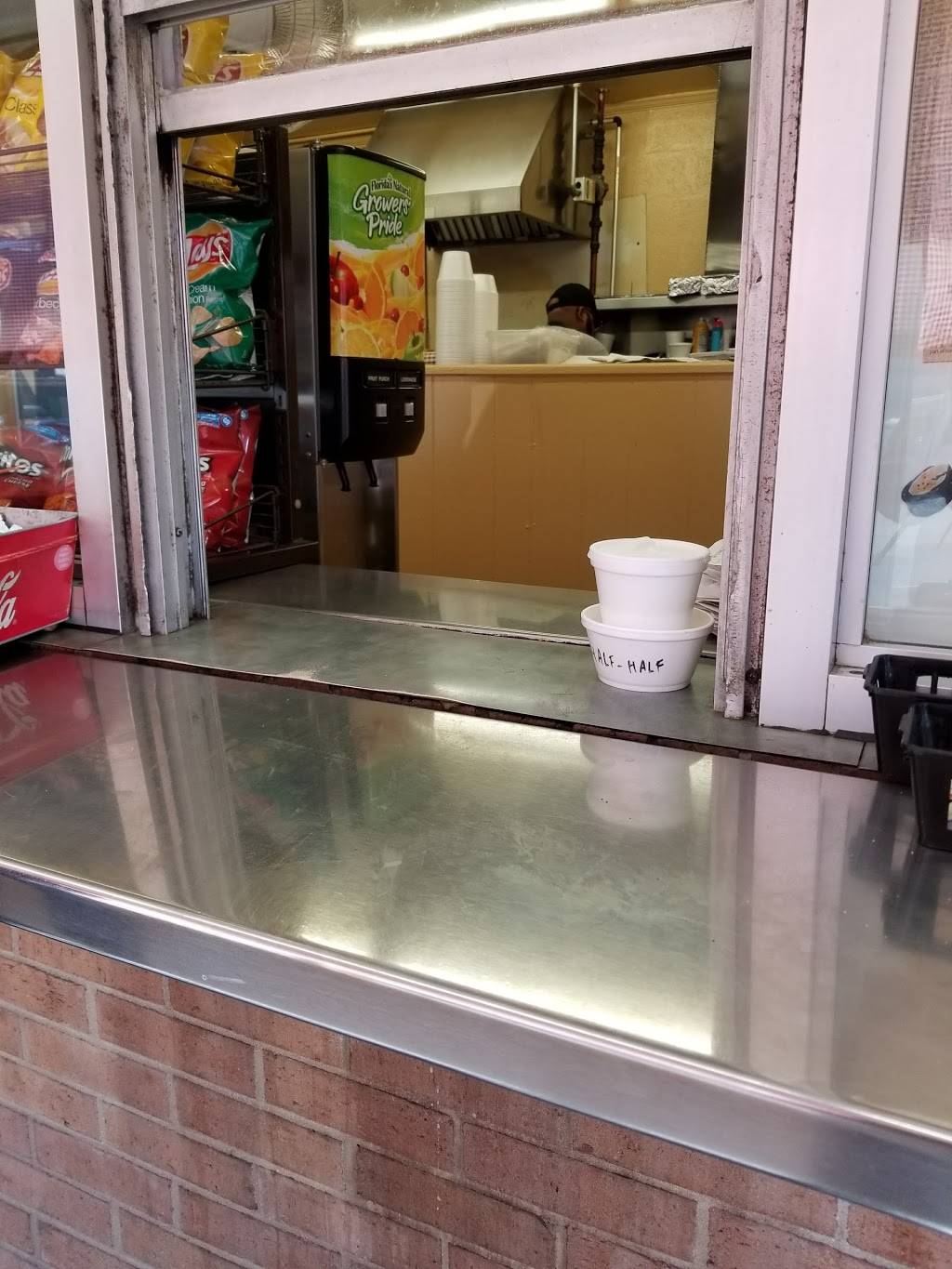 Wimpys Grill | restaurant | 617 Hicks St, Durham, NC 27705, USA | 9192864380 OR +1 919-286-4380