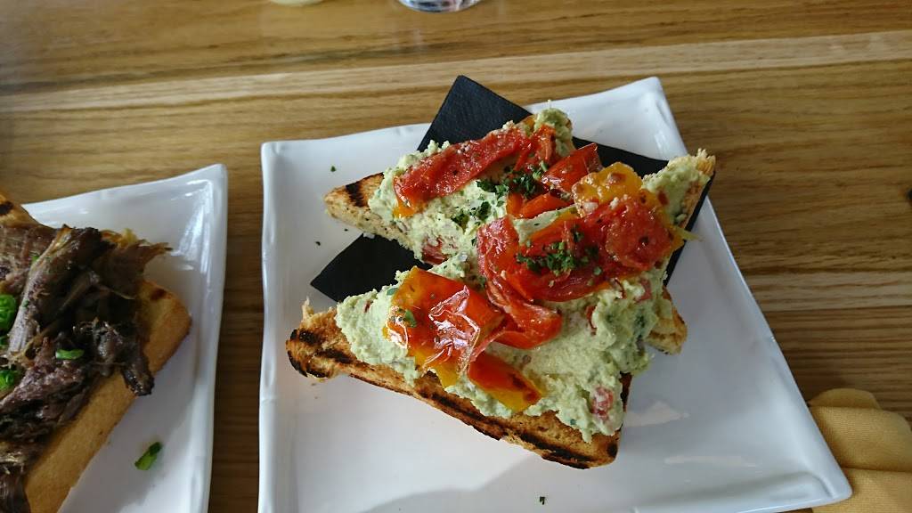 Tillery Kitchen and Bar | night club | 3201 E Cesar Chavez St, Austin, TX 78702, USA | 5125240580 OR +1 512-524-0580