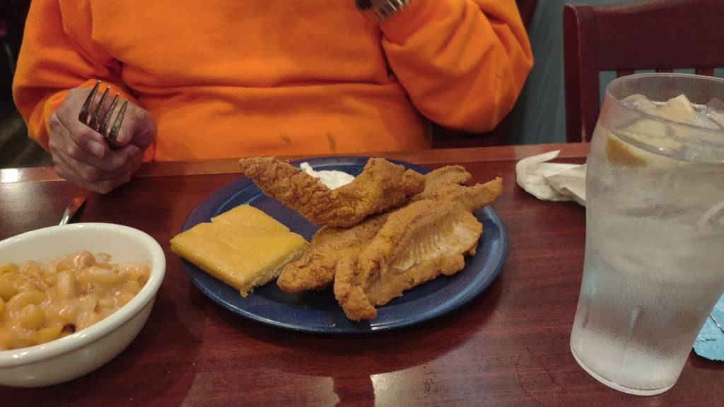 Cajun Catfish House | restaurant | 829 Eastland Dr, Jefferson City, MO 65101, USA | 5738934670 OR +1 573-893-4670