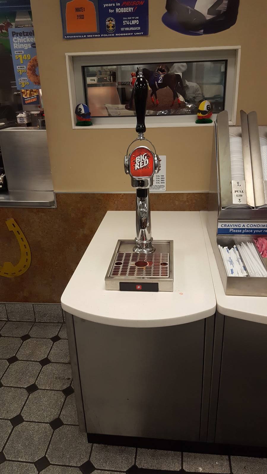 White Castle | restaurant | 2711 Fern Valley Rd, Louisville, KY 40213, USA | 5029628438 OR +1 502-962-8438